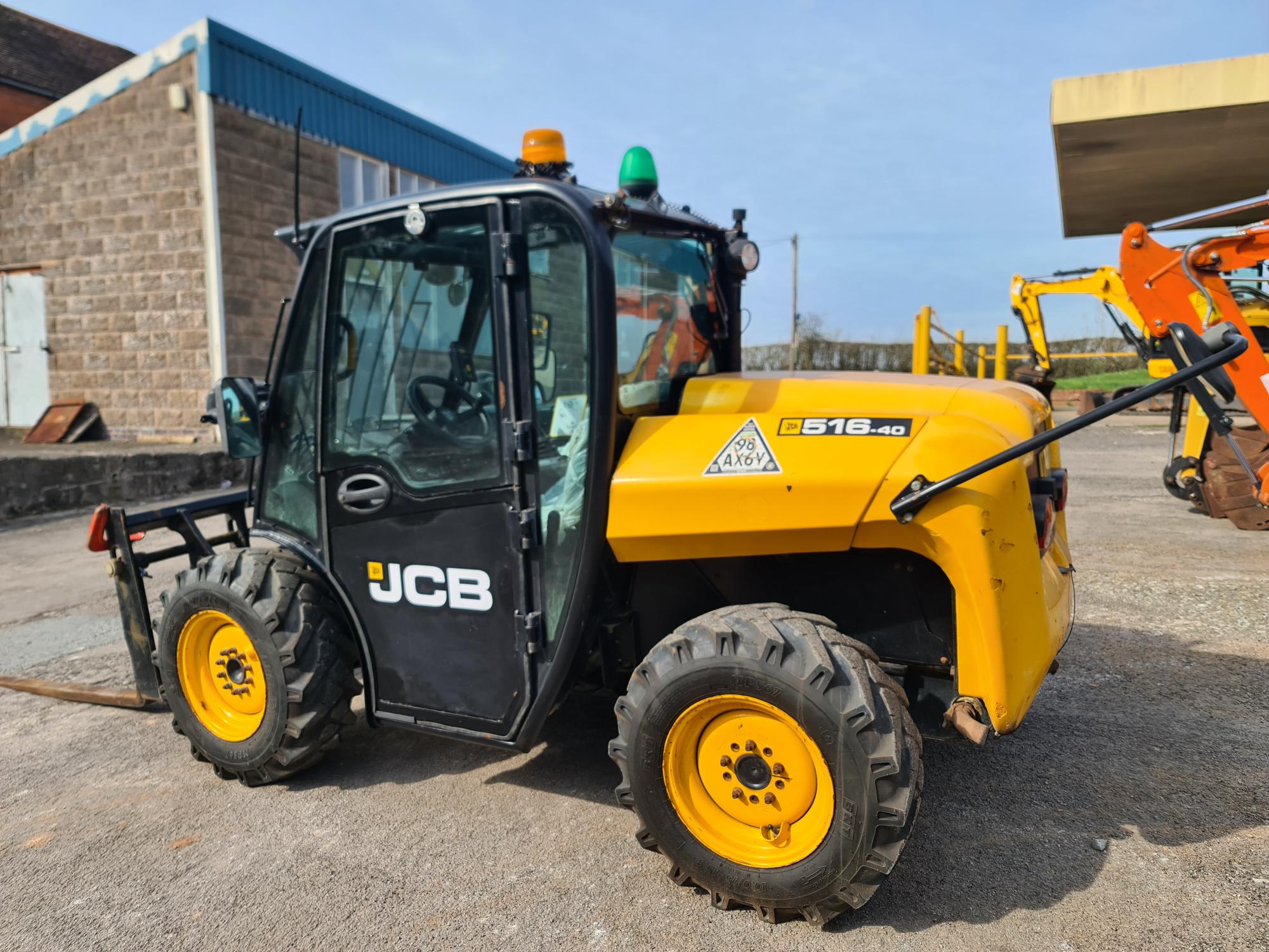 2019, 20 Reg, JCB 516-40 Telehandler, 4 Wheel drive, 4 Wheel steer, Hydrostatic drive, Joystick controls, Hydraulic locking head stock, Orange & Green beacons,  Only 2383 Hours-image