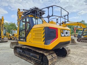 2022 JCB 140X, Hydraulic Quick hitch, High & low flow aux pipework, C/V's, Vandal guards, Cameras, A/C, Orange & Green beacons, Radio, Only 1258 hours. Very nice low hour machine.-image