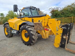 SOLD - 2023 JCB 535-125 Telehandler, Chassis sway, Fork positioning carriage, A/C, 55kw Engine, Orange & Green Beacons, only 3899 Hours - SOLD-image