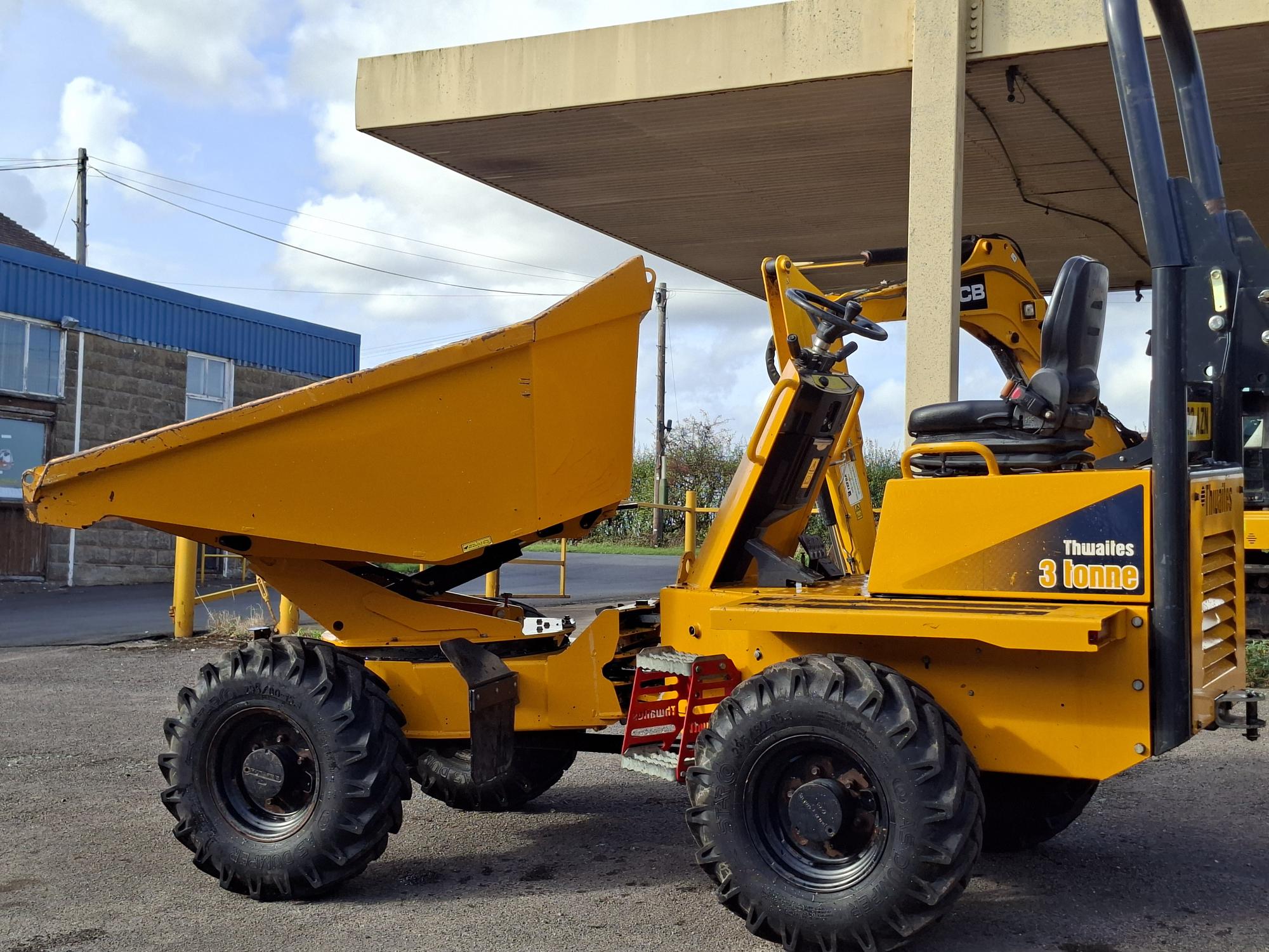 2022 Thwaites 3 Ton swivel skip dumper, 2 x Speed Hydrostatic drive, Road registered, Road lights, Orange & Green beacons, Only 995 Hours-image