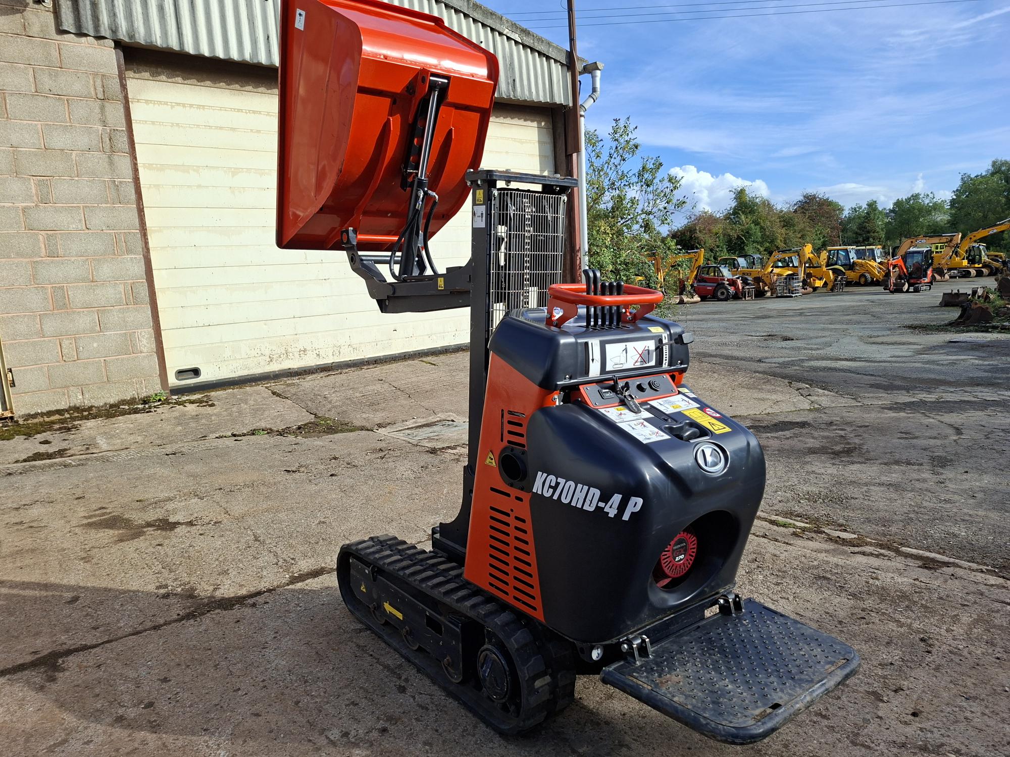 2024 Kubota KC70HD-4P, High tip track dumper, Honda petrol engine, Electric start, 2 x Speed tracking, Only 500 Hours-image